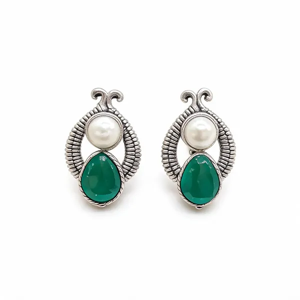 Silver_&_Green_Stone_Metal_Teardrop_Drop_Earrings_For_Women