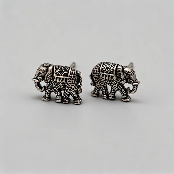 Silver_Metal_Elephant_Stud_Earrings_For_Women