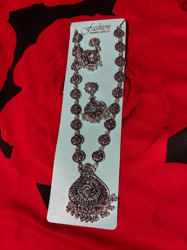 Silver_Tone_Oxidised_Necklace_Set_for_Women