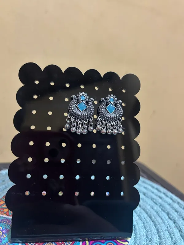 Silver-Tone_Oxidized_Blue_Stone_Drop_Earrings_for_Women