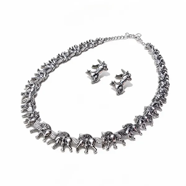Silver_Metal_Statement_Necklace_And_Earrings_Set_For_Women