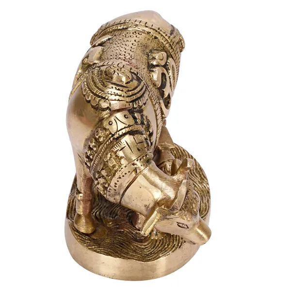 Brass_Cow_And_Calf_Statue