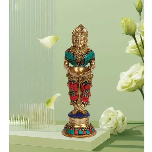 Brass_Lady_Statue_Oil_Lamp