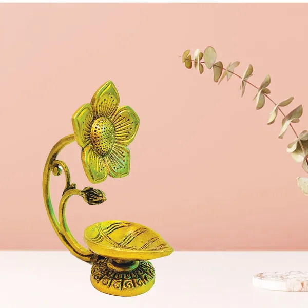 Brass_Flower_Diya