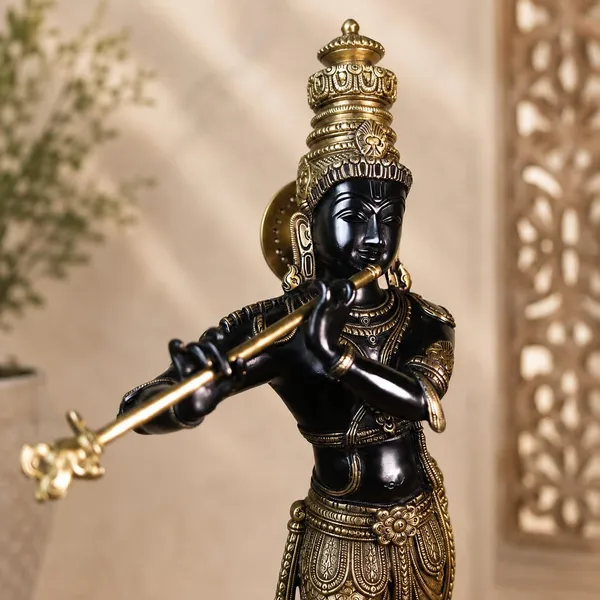 Krishna_Idol_Playing_Flute
