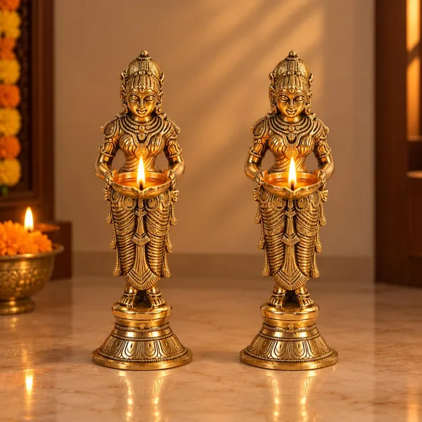 Brass_Lakshmi_Standing_Oil_Lamp