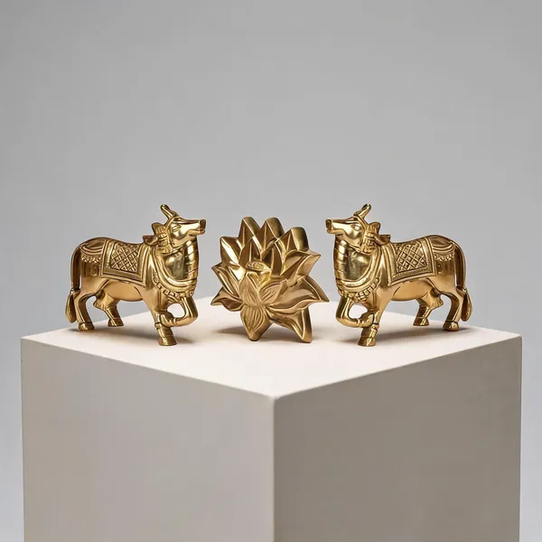 Brass_Traditional_Kamdhenu_Cow_Pair_Lotus_Wall_Sculpture