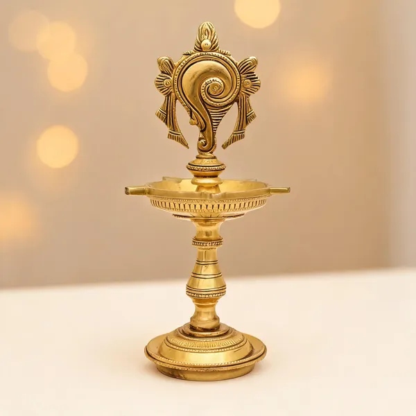 Brass_Shankha_Chakra_Design_Oil_Lamp_Diya