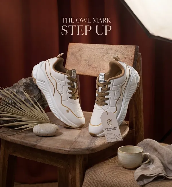The_Owl_Mark_White_Casual_Lace-Up_Sneakers