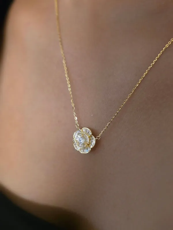 Flora_Delicate_Necklace