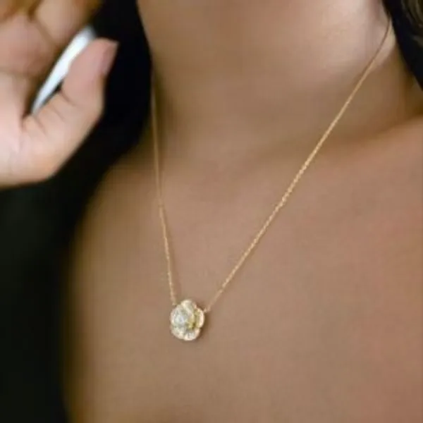 Flora_Delicate_Necklace