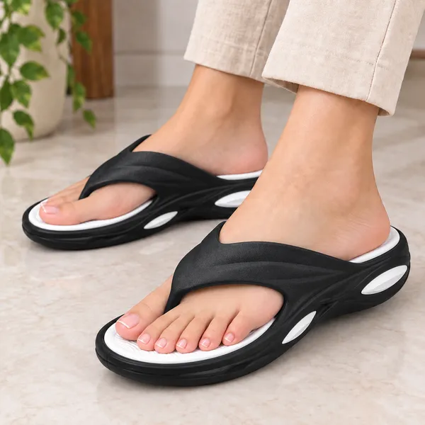 Black_Cushioned_Casual_Flip_Flops_for_Men