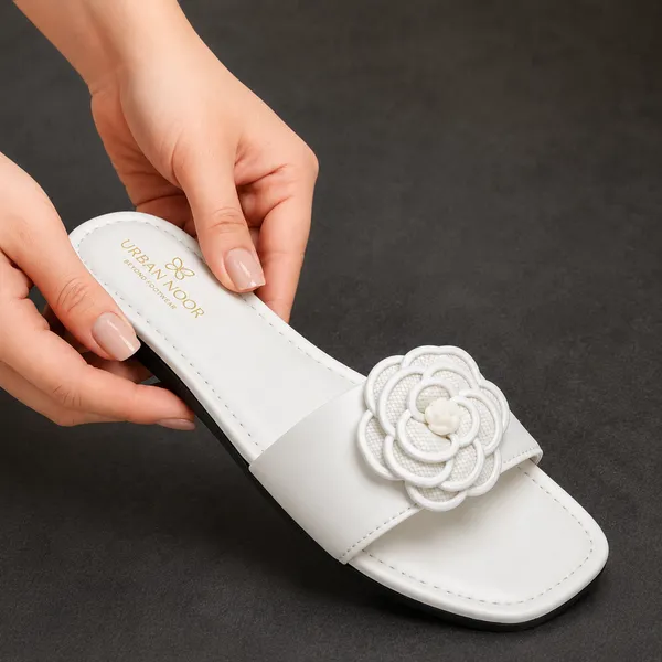 White_Floral_Flat_Sandals_For_Women