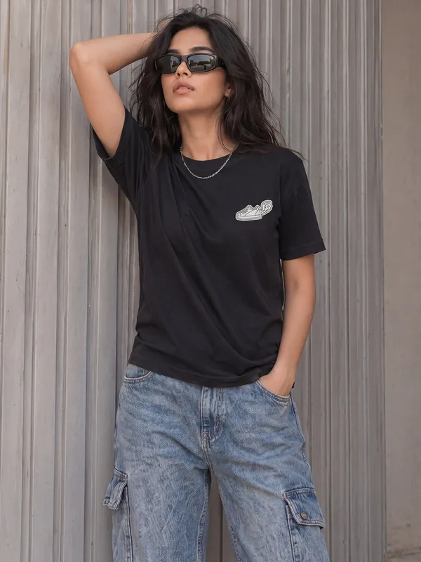 Regular_Fit_Tees_Women