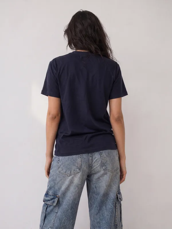 Regular_Fit_Tees_Women