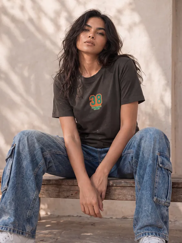 Regular_Fit_Tees_Women