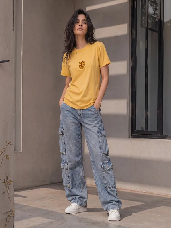 Regular_Fit_Tees_Women