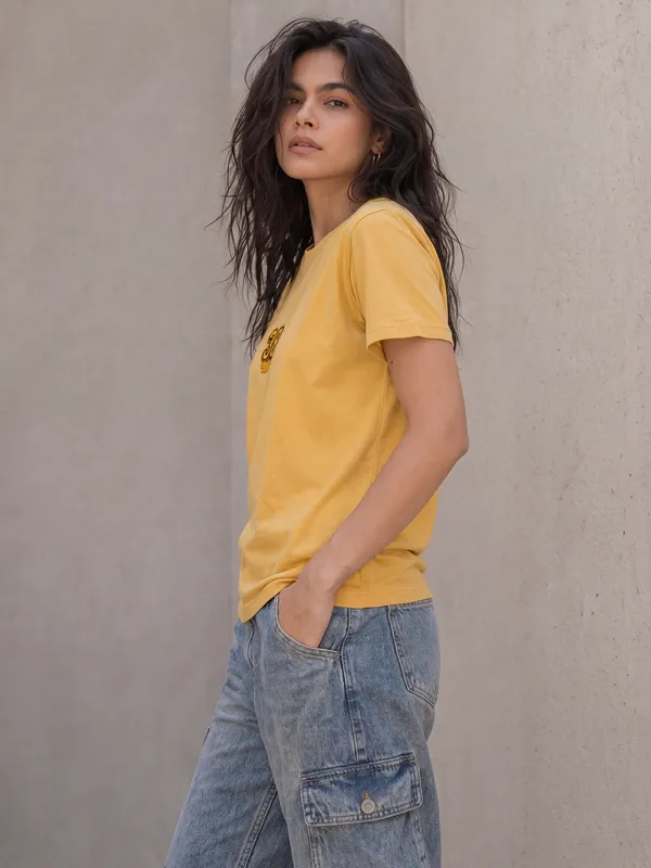 Regular_Fit_Tees_Women
