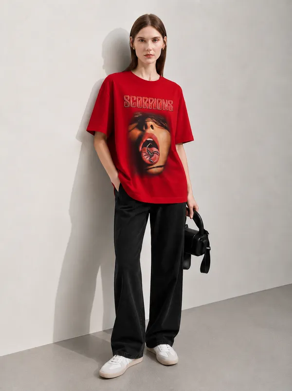 The_Dreamscape_Women_Tee_Red