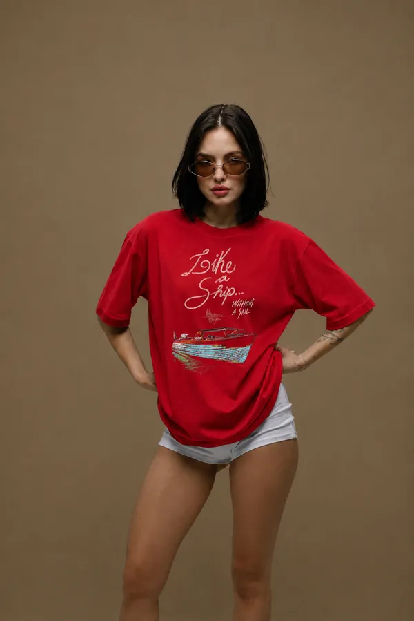 Off_Course_Women_Tee_Red