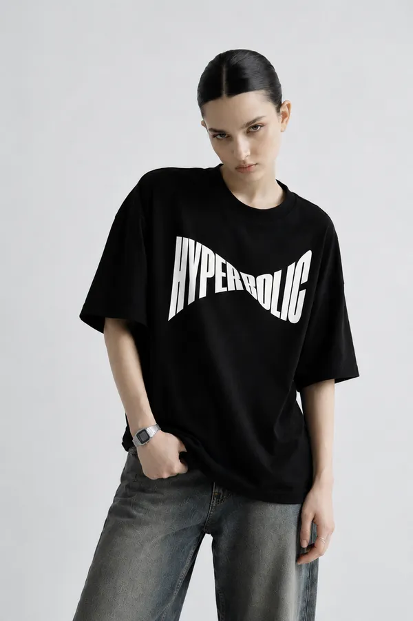 Hyperbolic_Women_Tee_Black
