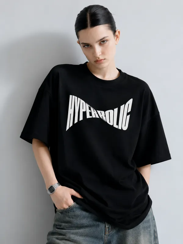 Hyperbolic_Women_Tee_Black