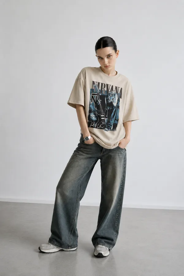 Lit_Women_Tee_Beige