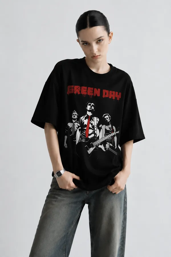 Shadow_Sound_Women_Tee_Black