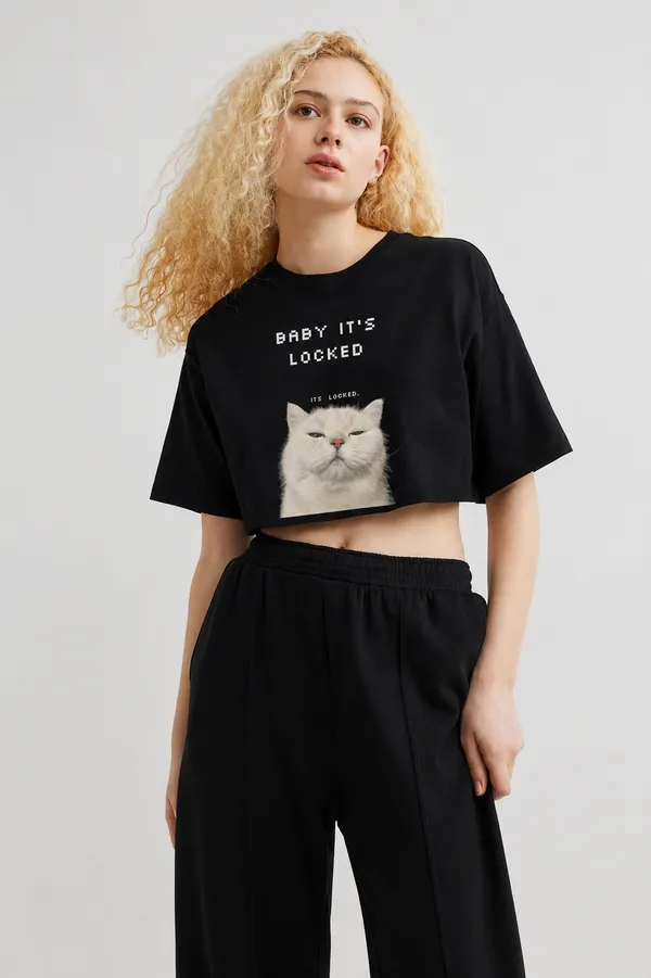 Locked_Crop_Tee_Black