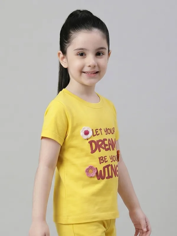 Kids_Girls_T-Shirt_Yellow