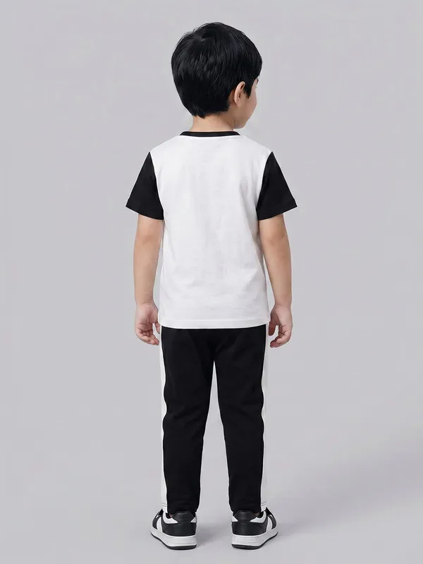 Kids_Boys_Clothing_Set_Black_White