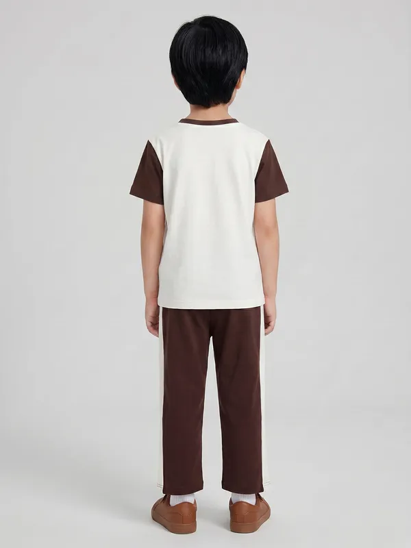 Kids_Boys_Clothing_Set_Brown_White