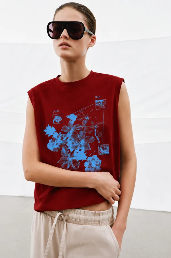 Azure_Flora_Tank_Tees_Red
