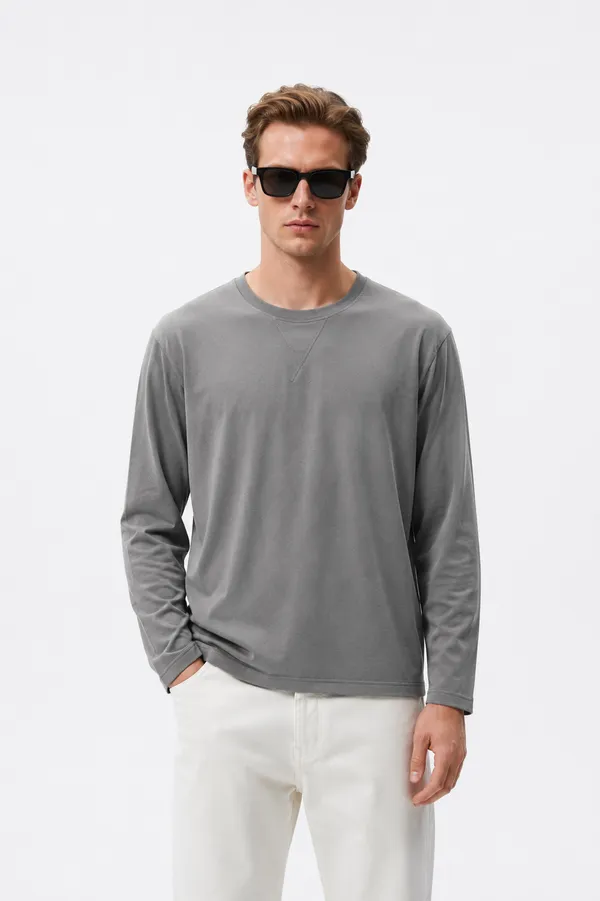 Riviera_Long_Sleeve_Tee_Grey