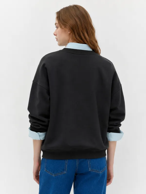 Milan_Runway_Pullover