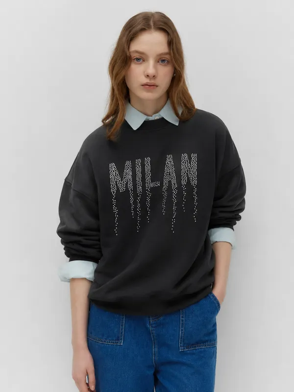 Milan_Runway_Pullover