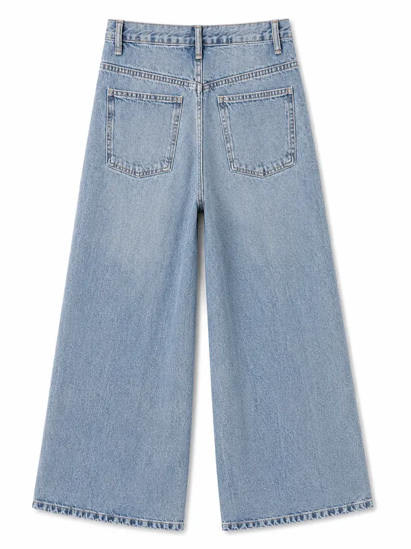 Cloud_Wash_Jeans
