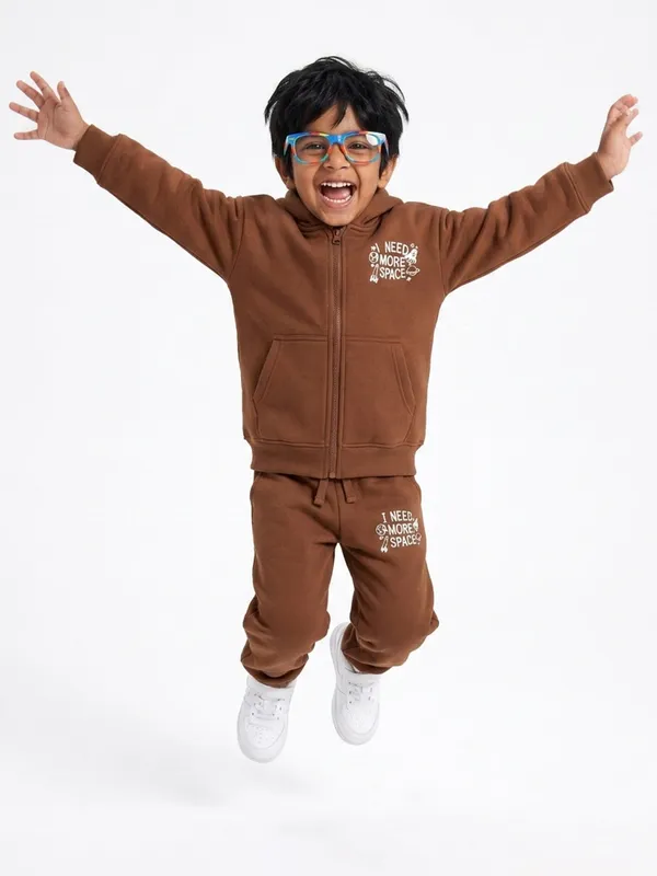 Kids_Boys_Clothing_Set_Brown