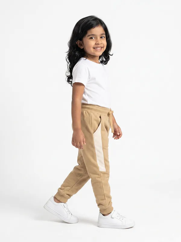Kids_Boys_Jogger_Beige
