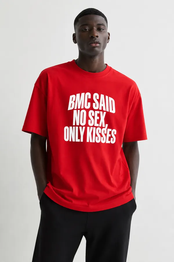 Red_Kiss_Statement_Tee