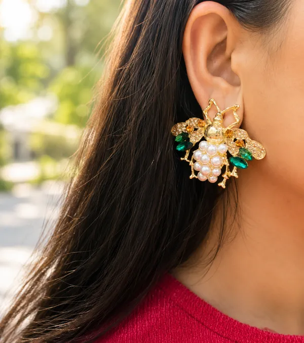 Queen_Bee_Pearl_Earrings_Gold_Tone_Statement_Jewellery