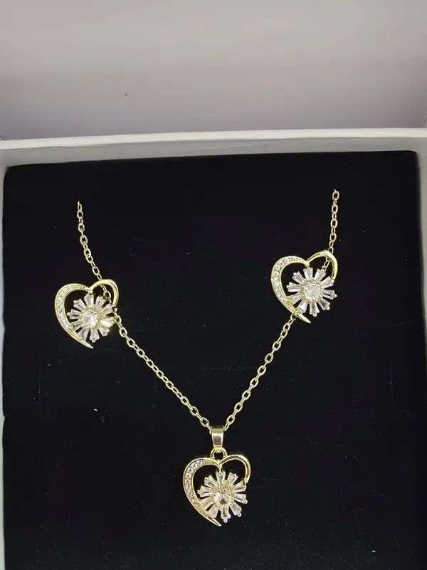 Eternal_Heart_Radiance_Jewellery_Set_Necklace_Earrings_In_Gold_Tone_Finish