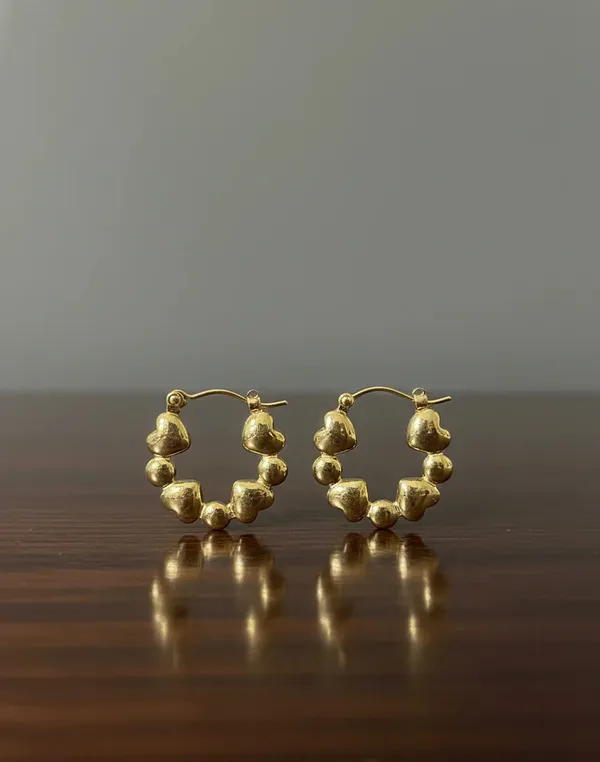 Heart_Bead_Hoop_Earrings_18k_Gold_Tone_Finish