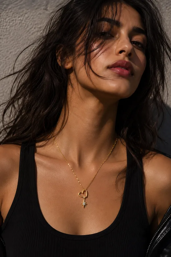 Starlit_Heart_Charm_Necklace_Gold