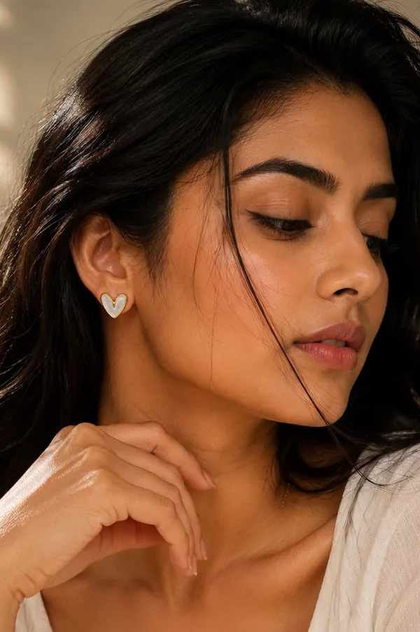 Pearl_Heart_Stud_Earrings_White
