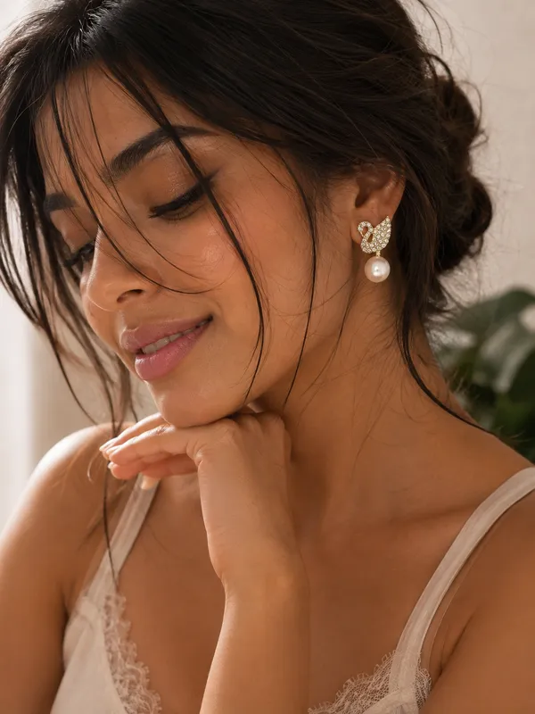 Crystal_Studded_Pearl_Drop_Earrings_Gold