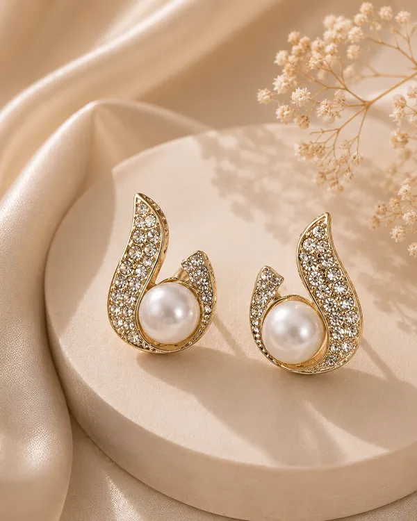 Crystal_Studded_Pearl_Drop_Earrings_Gold