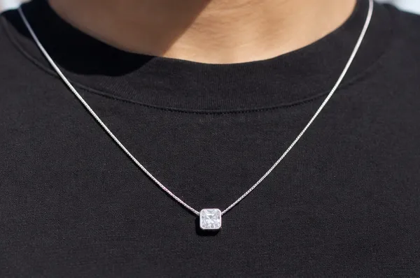 Ashlink_Pendant_Silver