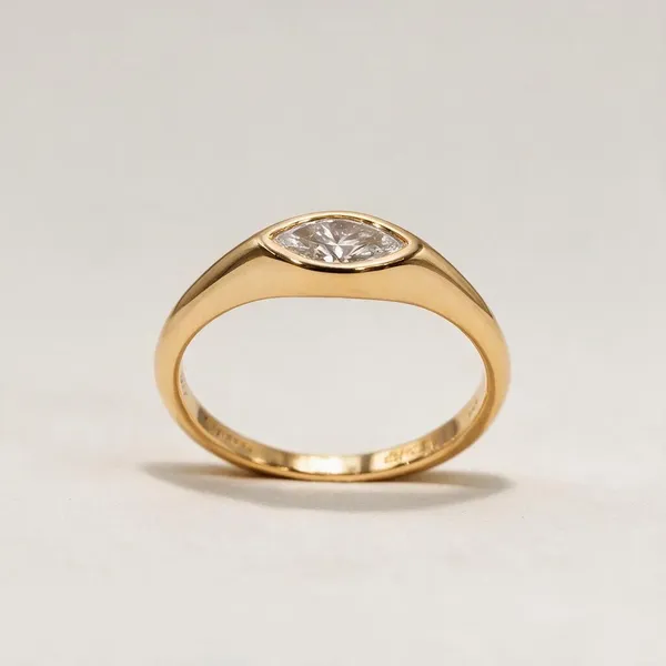 Bezel_Set_Marquise_Cut_Moissanite_Diamond_Ring_Gold