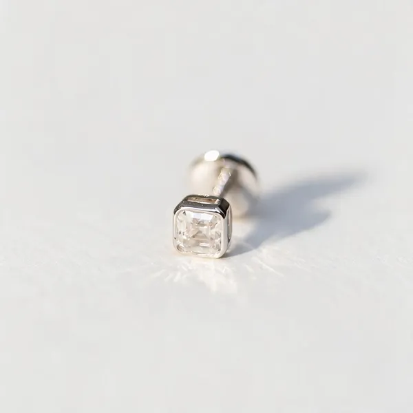 Emerald_Cut_Ear_Studs_Silver